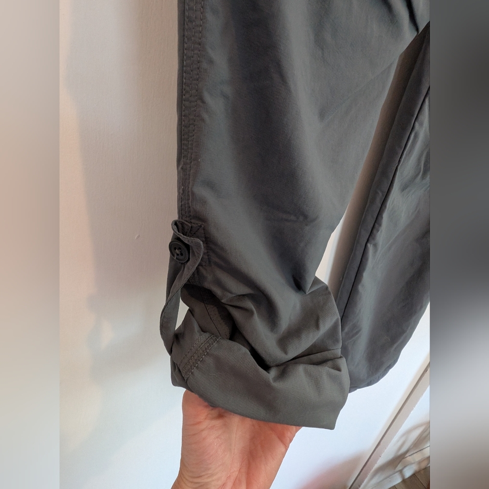 Mountain Hardwear Convertible Hiking Pants Size 8 - Picture 7 of 7